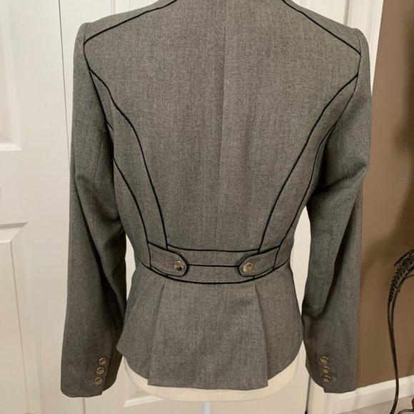 Women's Jacket - Picture 2 of 3